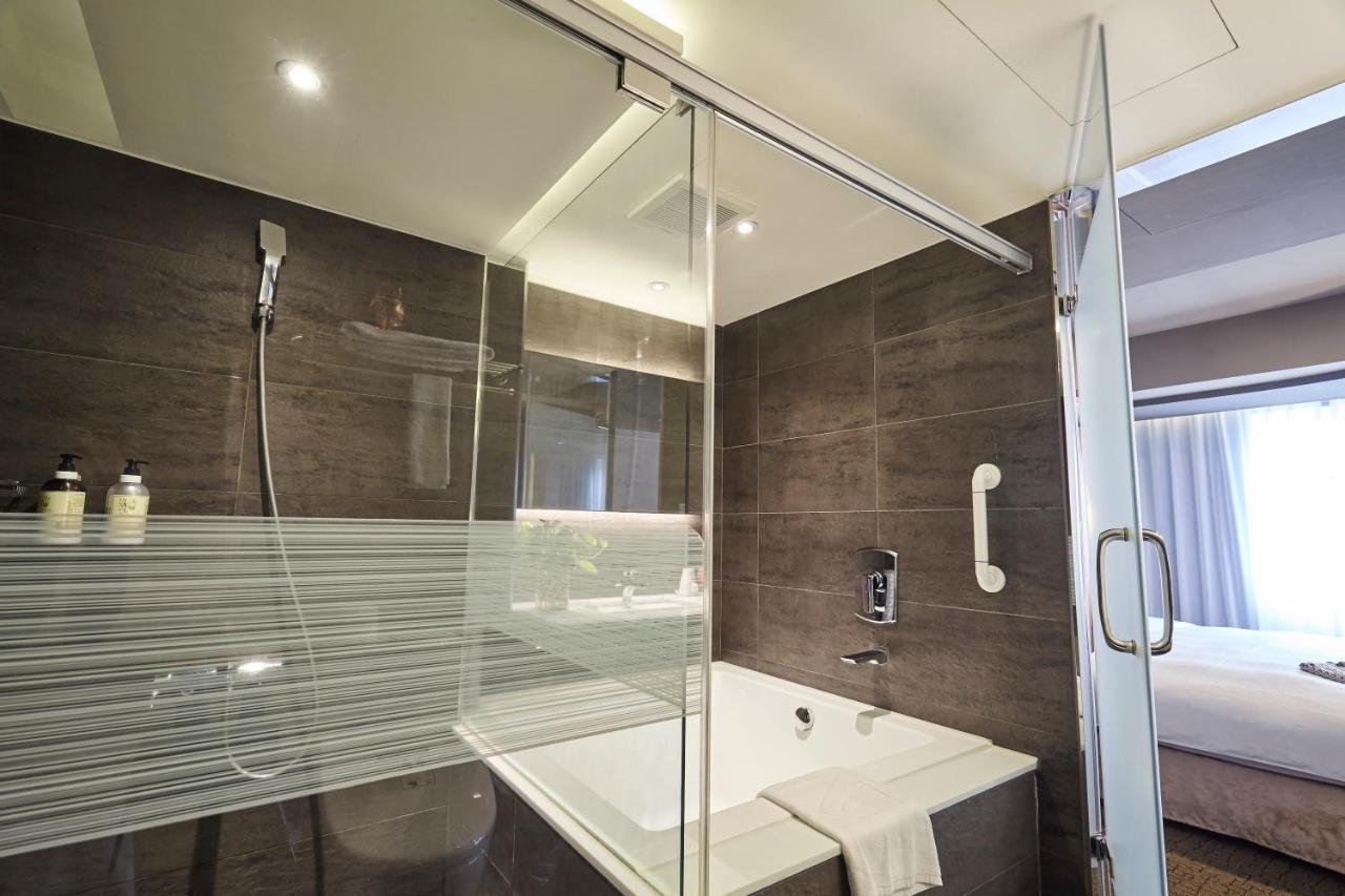 Simple + Hotel Taipei Exterior photo